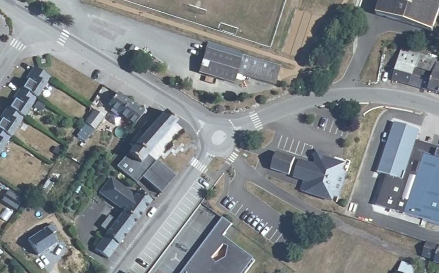 Vue aérienne du Mini-giratoire n°281241524