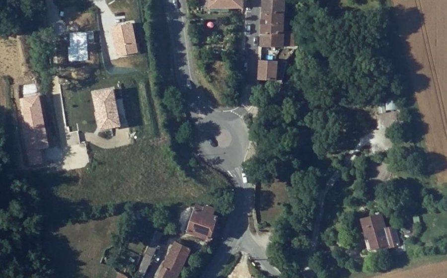 Vue aérienne du Mini-giratoire n°281296925