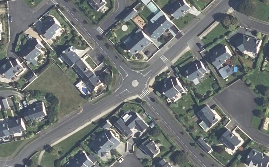 Vue aérienne du Mini-giratoire n°281413705