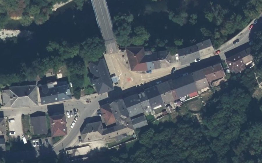 Vue aérienne du Mini-giratoire n°282233168