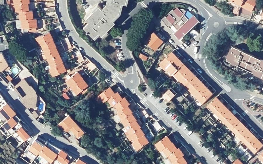Vue aérienne du Mini-giratoire n°282433647