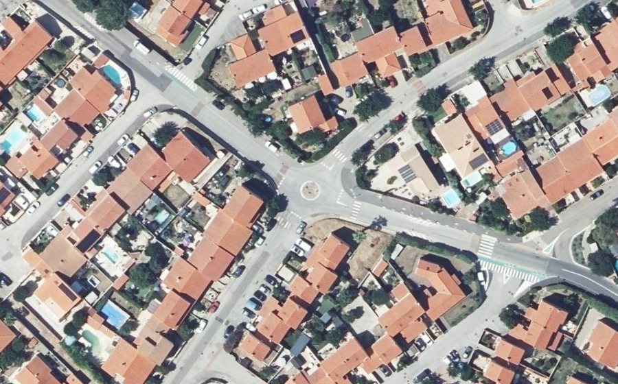 Vue aérienne du Mini-giratoire n°283126957