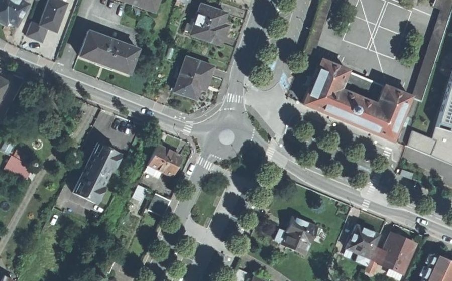 Vue aérienne du Mini-giratoire n°283215801