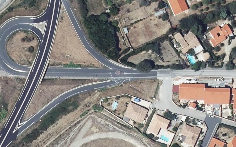 Vue aérienne du Mini-giratoire n°283623166