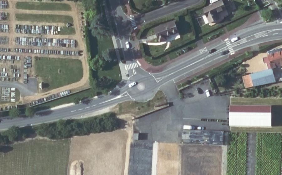 Vue aérienne du Mini-giratoire n°284281708
