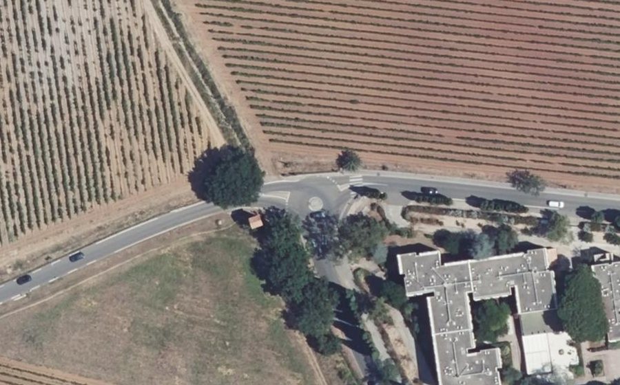Vue aérienne du Mini-giratoire n°285360140