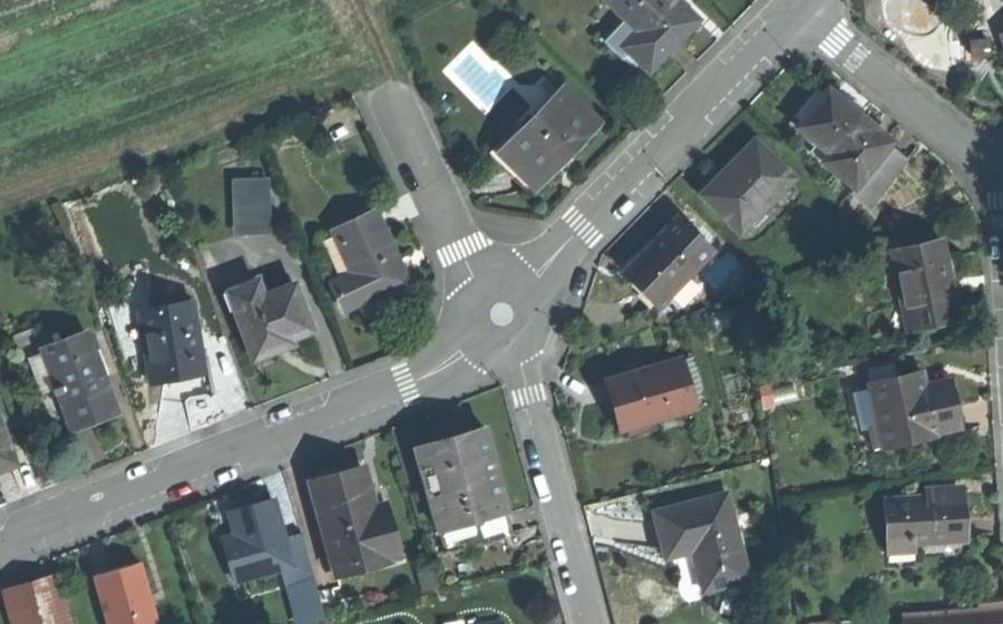 Vue aérienne du Mini-giratoire n°286734362