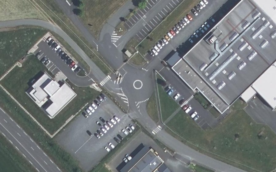 Vue aérienne du Mini-giratoire n°287223282