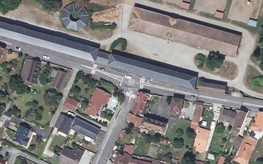 Vue aérienne du Mini-giratoire n°287508944