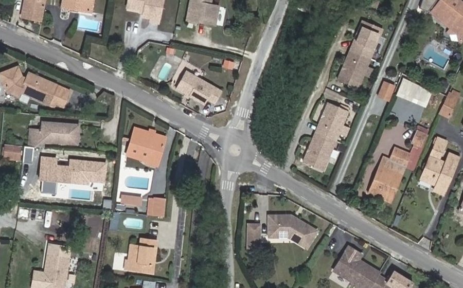 Vue aérienne du Mini-giratoire n°288568051