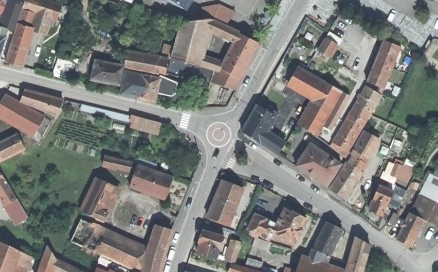 Vue aérienne du Mini-giratoire n°289031813