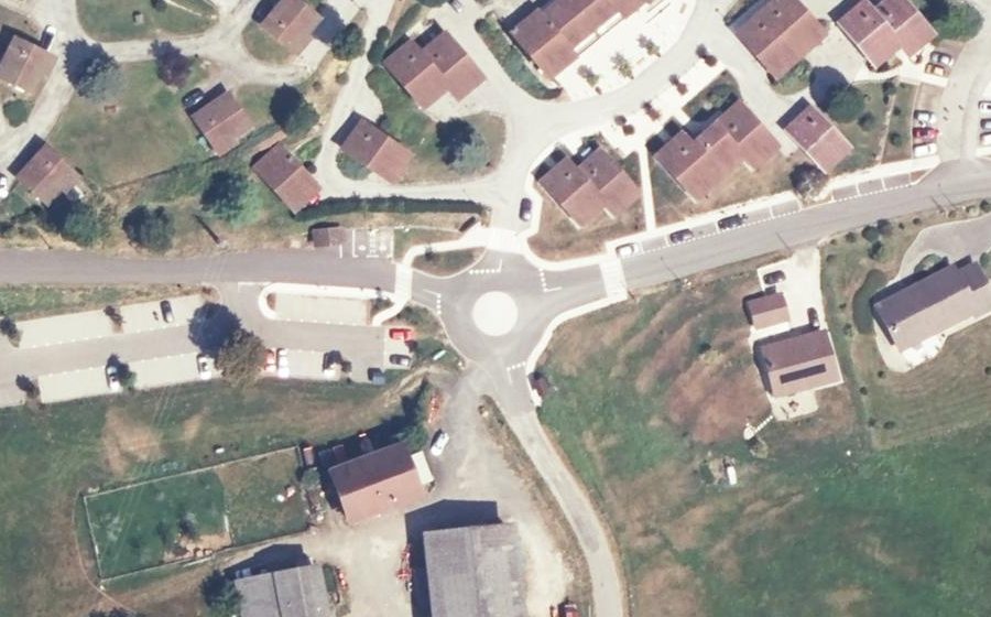 Vue aérienne du Mini-giratoire n°289562352