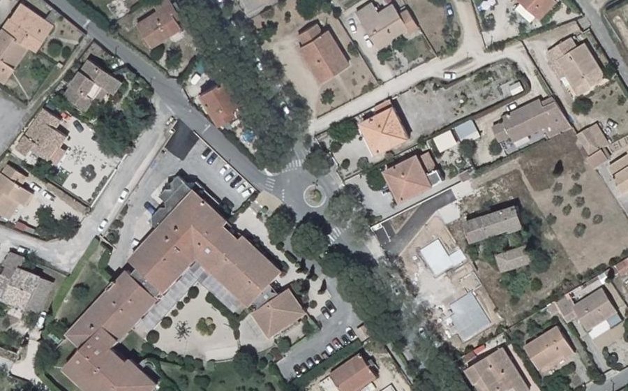 Vue aérienne du Mini-giratoire n°290563533