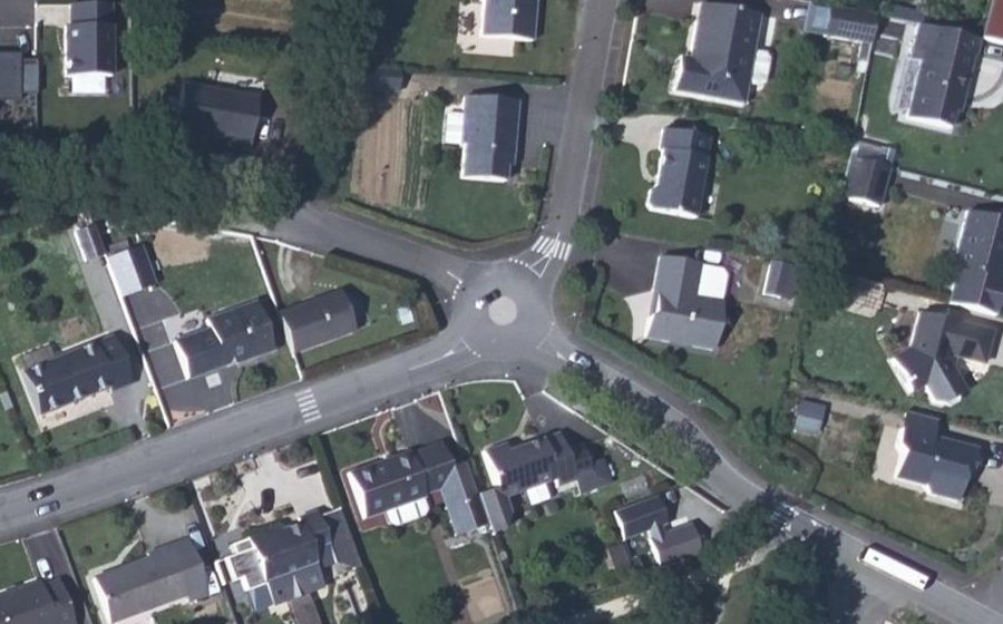 Vue aérienne du Mini-giratoire n°290957235