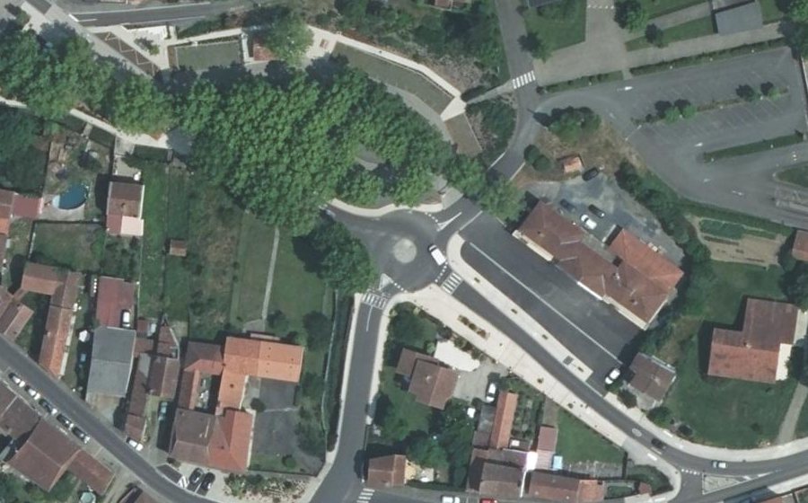 Vue aérienne du Mini-giratoire n°293850414