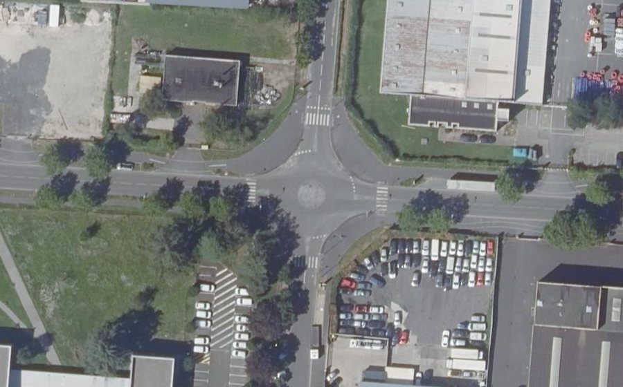 Vue aérienne du Mini-giratoire n°294112580