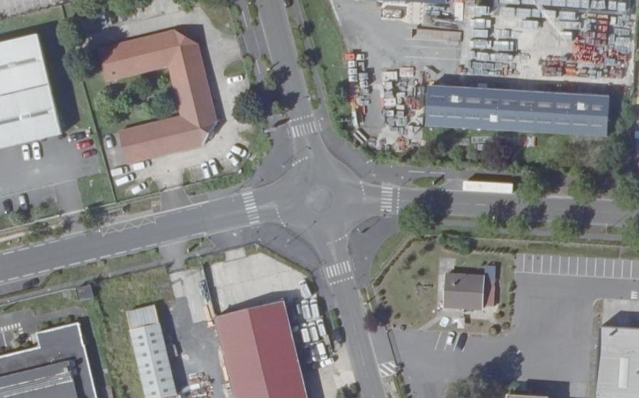 Vue aérienne du Mini-giratoire n°294112581