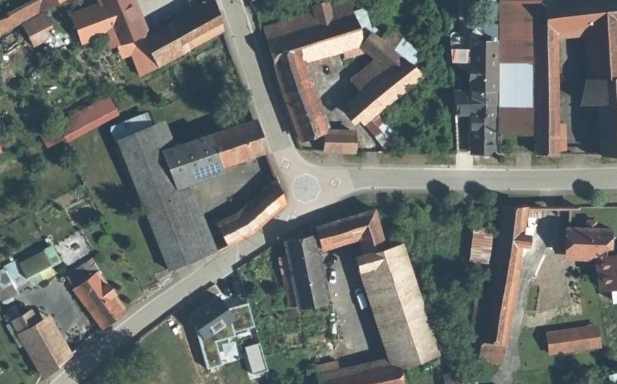 Vue aérienne du Mini-giratoire n°294950416
