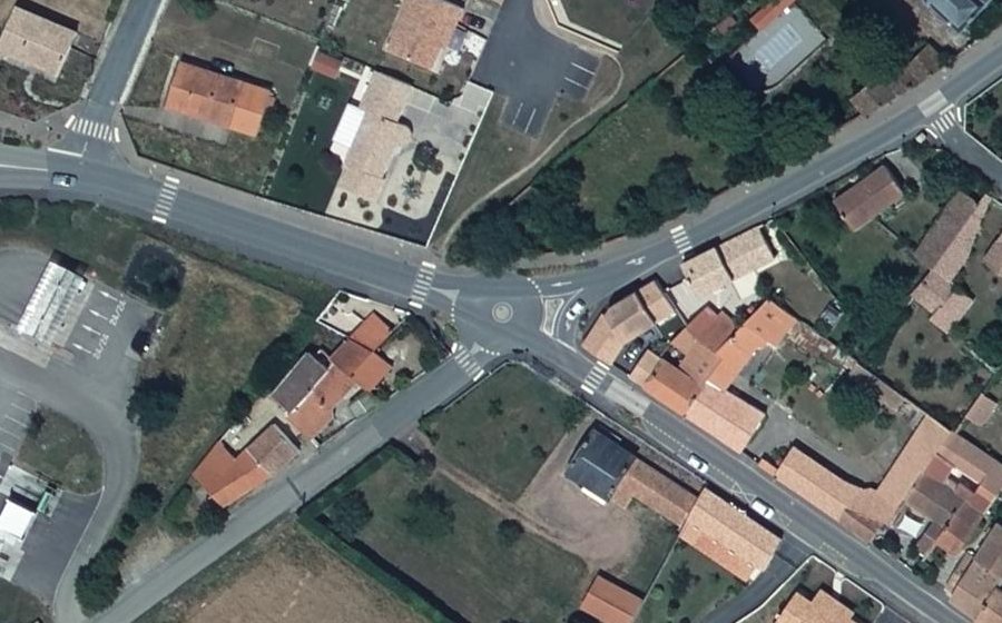 Vue aérienne du Mini-giratoire n°295378814