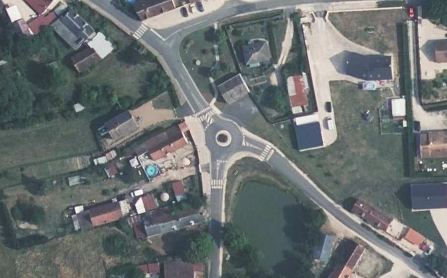 Vue aérienne du Mini-giratoire n°296076421