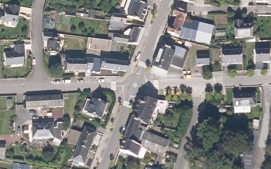 Vue aérienne du Mini-giratoire n°296405794