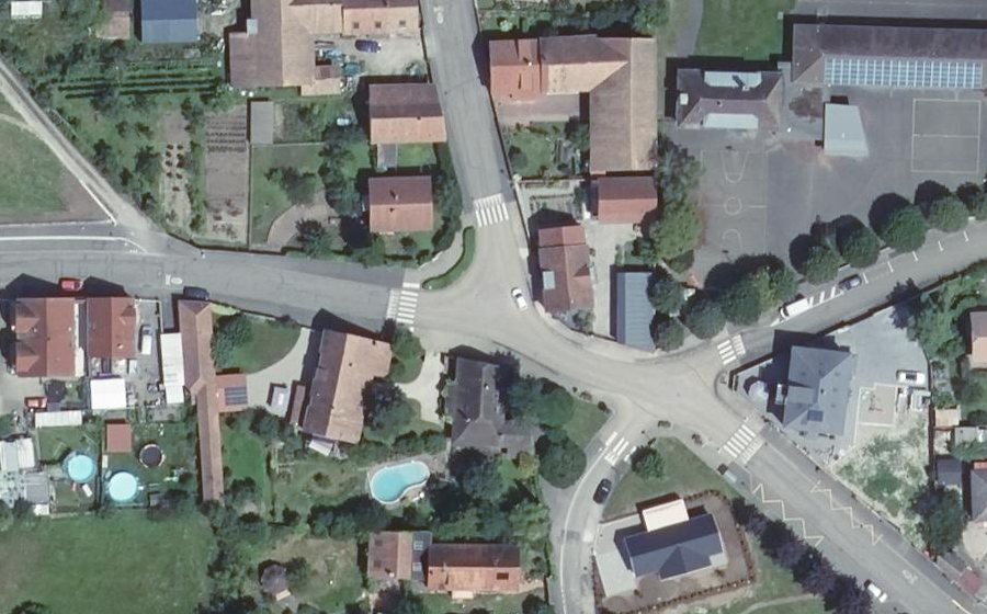 Vue aérienne du Mini-giratoire n°296581459