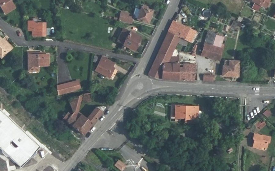 Vue aérienne du Mini-giratoire n°297414956
