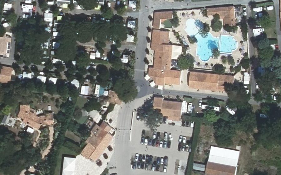 Vue aérienne du Mini-giratoire n°298144601