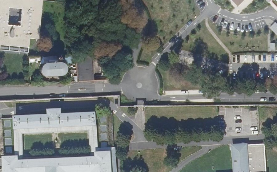 Vue aérienne du Mini-giratoire n°299139961