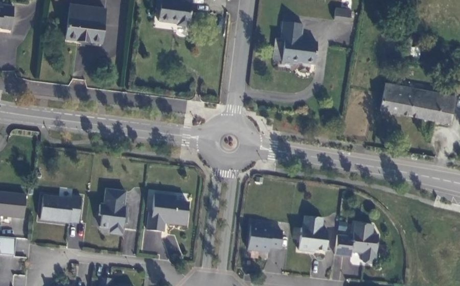 Vue aérienne du Mini-giratoire n°300843520