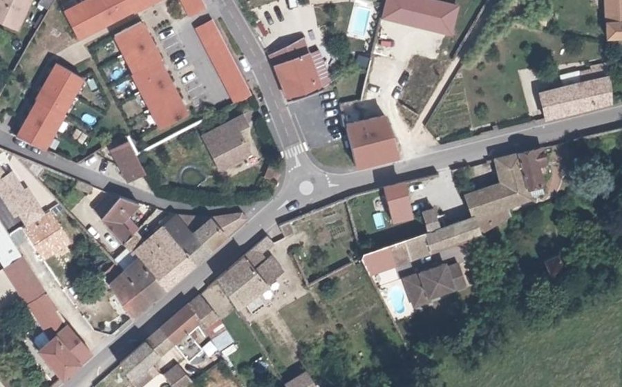 Vue aérienne du Mini-giratoire n°300865133
