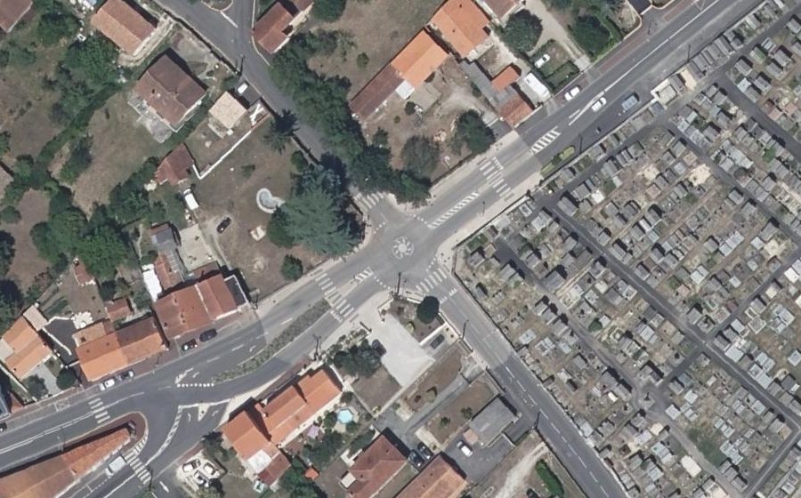 Vue aérienne du Mini-giratoire n°301068910