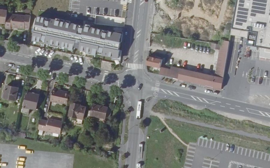 Vue aérienne du Mini-giratoire n°301911090