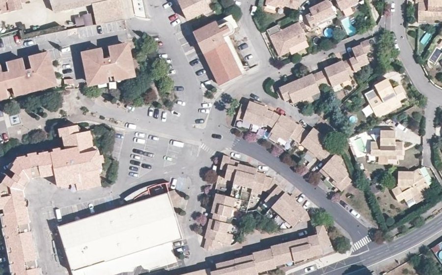 Vue aérienne du Mini-giratoire n°302049087
