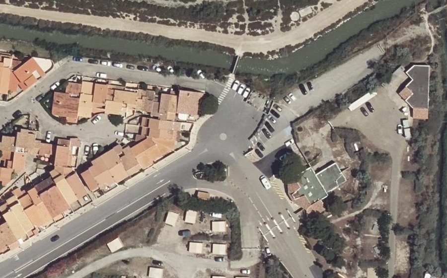 Vue aérienne du Mini-giratoire n°304078891