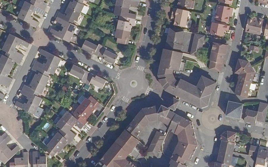 Vue aérienne du Mini-giratoire n°304940673