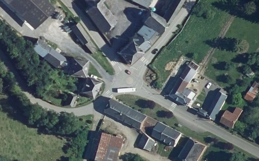 Vue aérienne du Mini-giratoire n°305356432