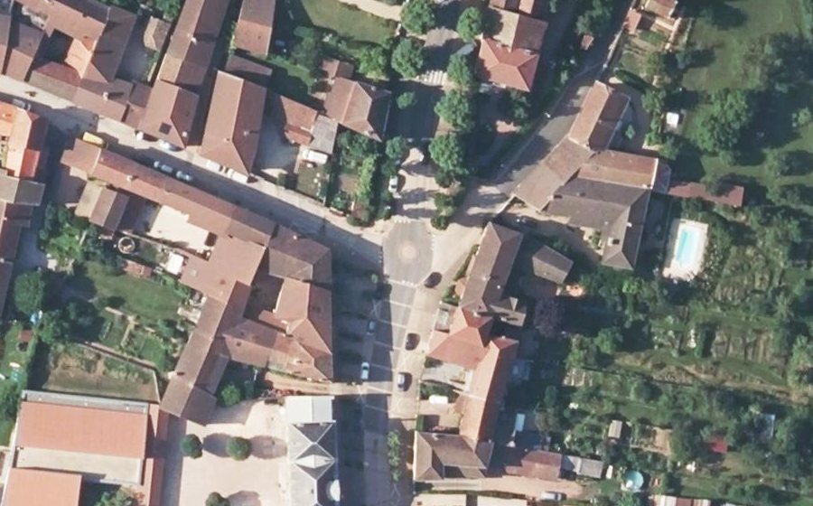 Vue aérienne du Mini-giratoire n°306580426