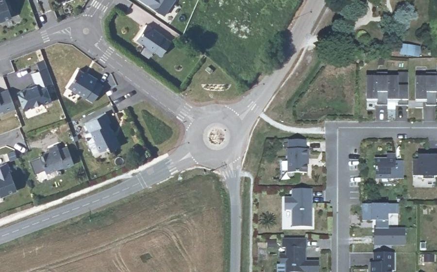 Vue aérienne du Mini-giratoire n°308111175