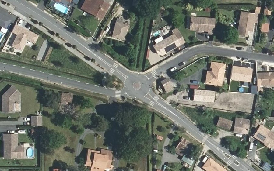 Vue aérienne du Mini-giratoire n°308491281