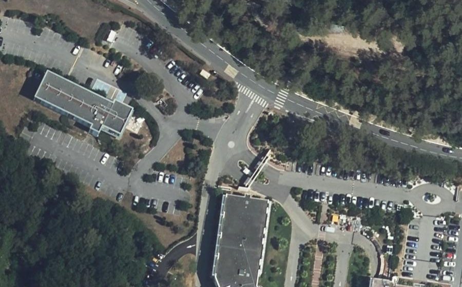 Vue aérienne du Mini-giratoire n°308664985