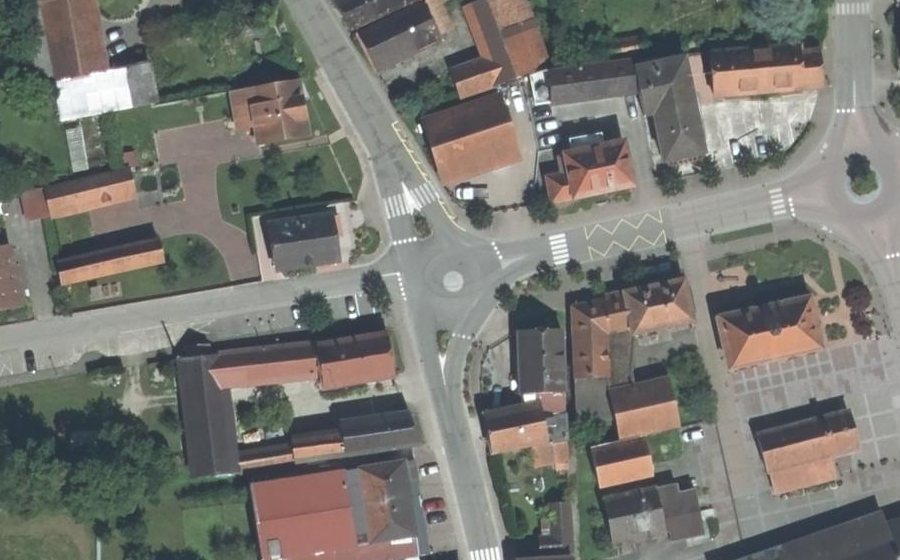 Vue aérienne du Mini-giratoire n°309227069