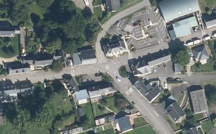 Vue aérienne du Mini-giratoire n°310370477