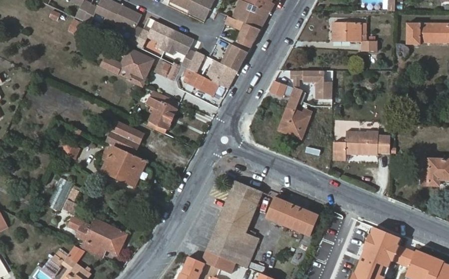 Vue aérienne du Mini-giratoire n°310633236