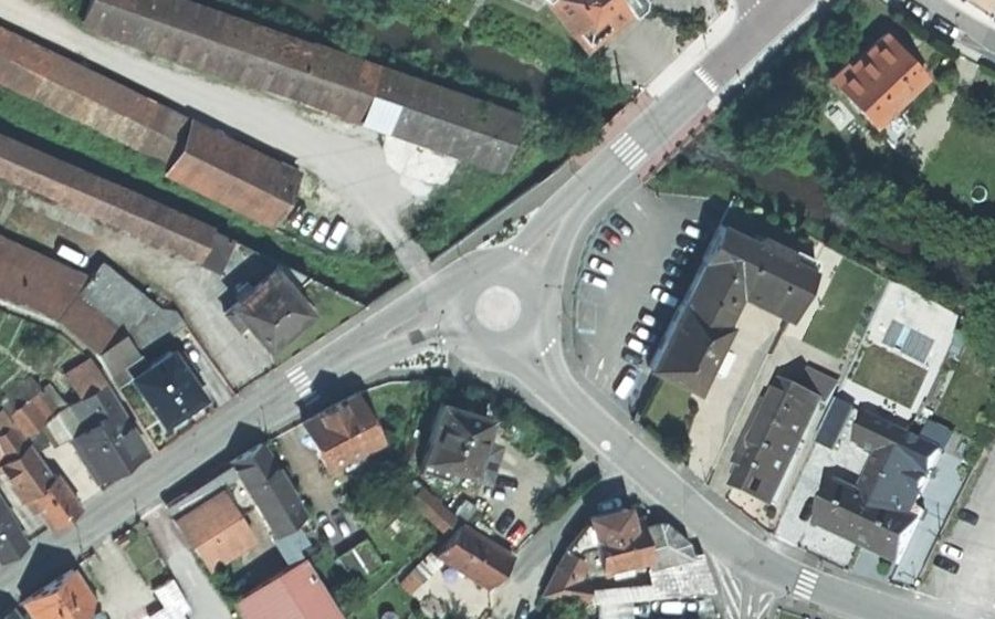 Vue aérienne du Mini-giratoire n°310929897