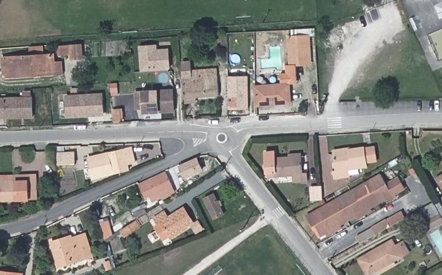 Vue aérienne du Mini-giratoire n°311287312