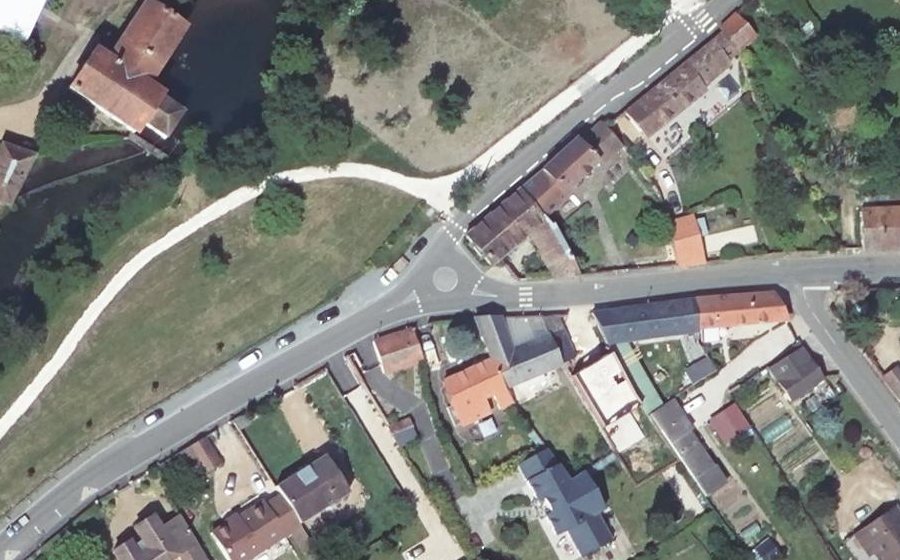 Vue aérienne du Mini-giratoire n°312152045