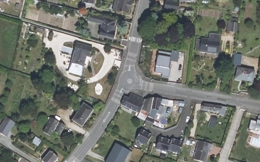 Vue aérienne du Mini-giratoire n°312335959
