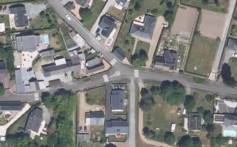 Vue aérienne du Mini-giratoire n°312346886