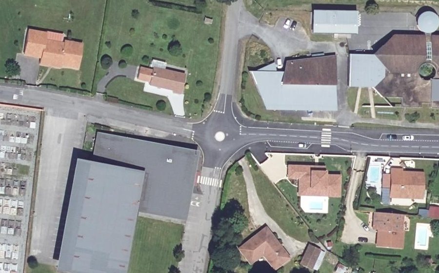 Vue aérienne du Mini-giratoire n°312428511
